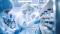 les employés du secteur de la production pharmaceutique au travail